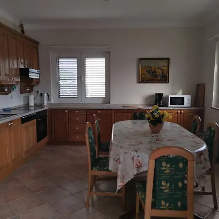 Vila Stefani Tisno
