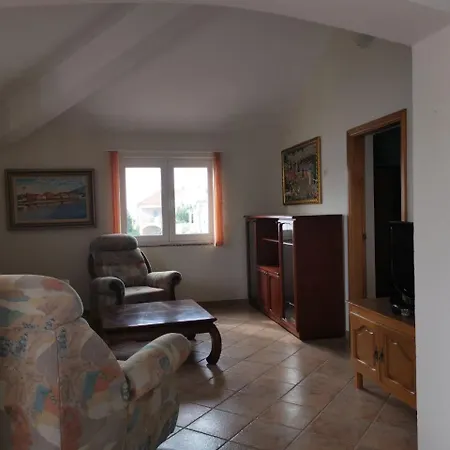 Vila Stefani * Tisno