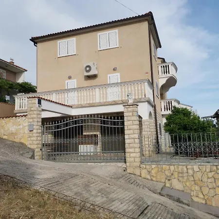 Vila Stefani * Tisno