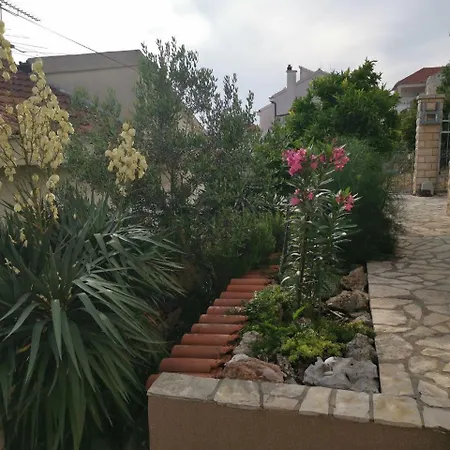Vila Stefani * Tisno